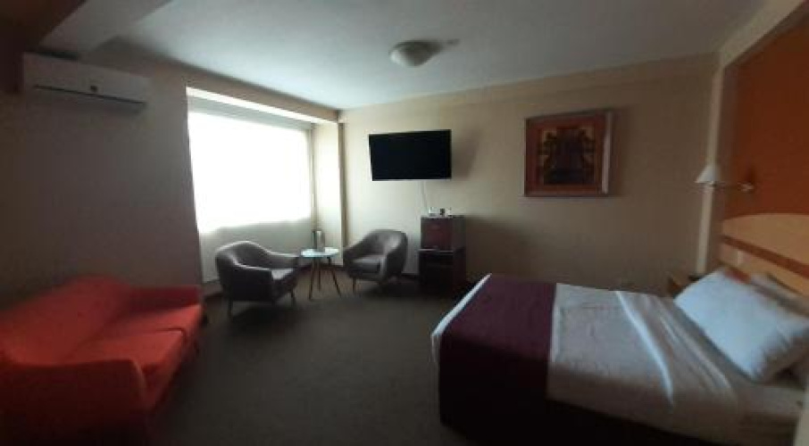 Javier Prado Inn