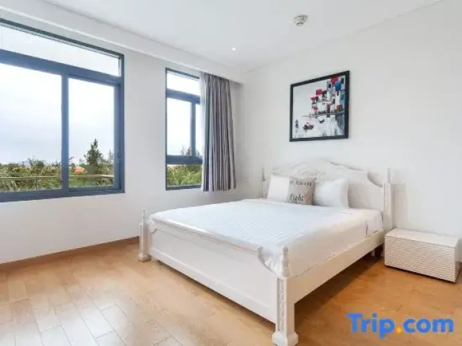 1 Bedroom Deluxe Apartment