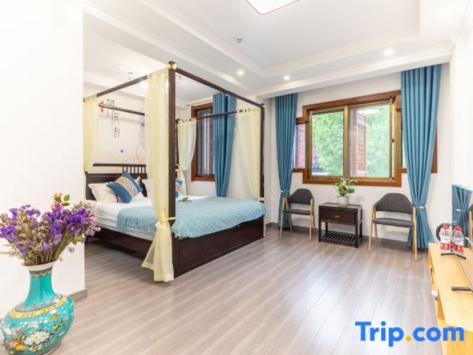 Standard Double room with river view