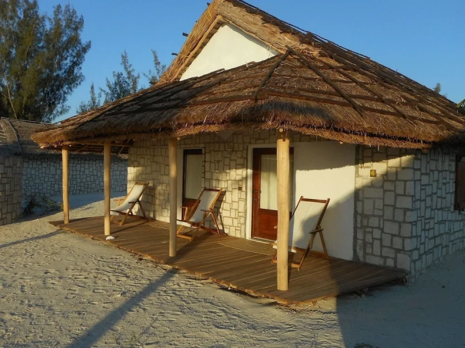 2 Bedrooms Bungalow with view