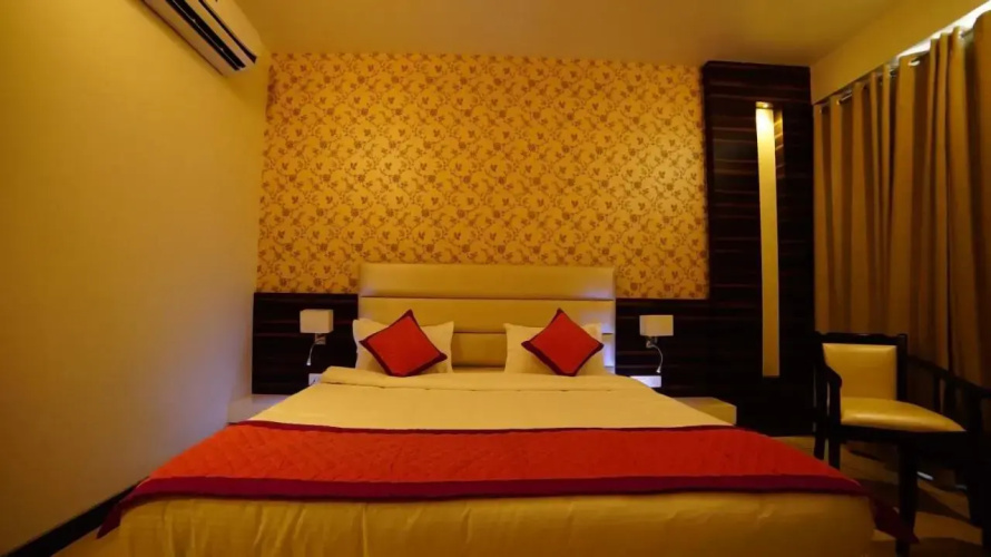 Love Kush Hotel