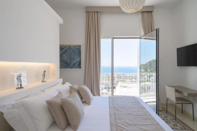 Deluxe Suite with sea view