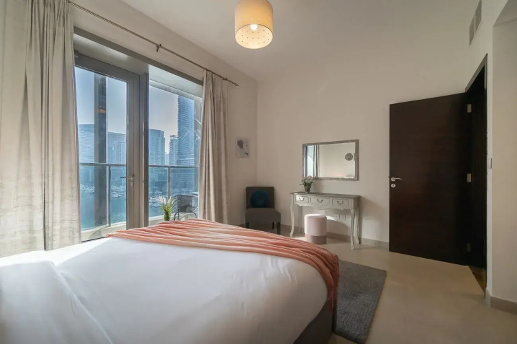 Stunning flat with balcony in Sparkle Tower