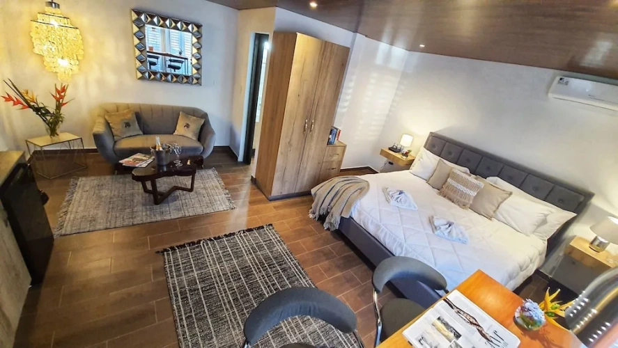 Deluxe Double Suite