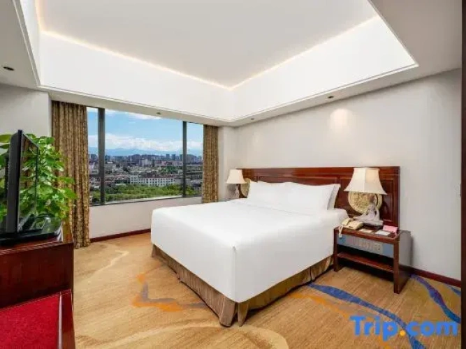 Deluxe Double Suite