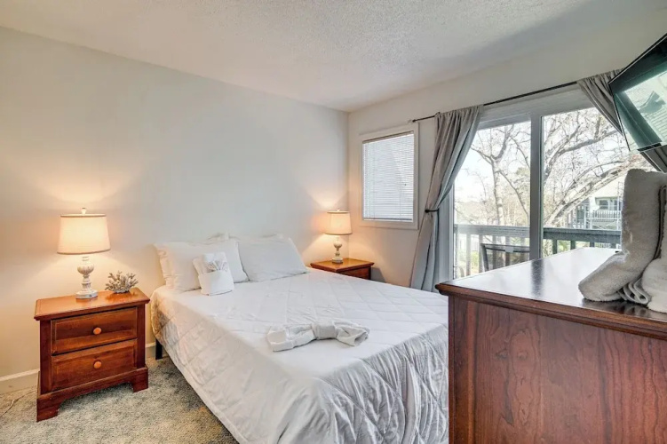 On-site Ocean Access: Myrtle Beach Resort Condo!