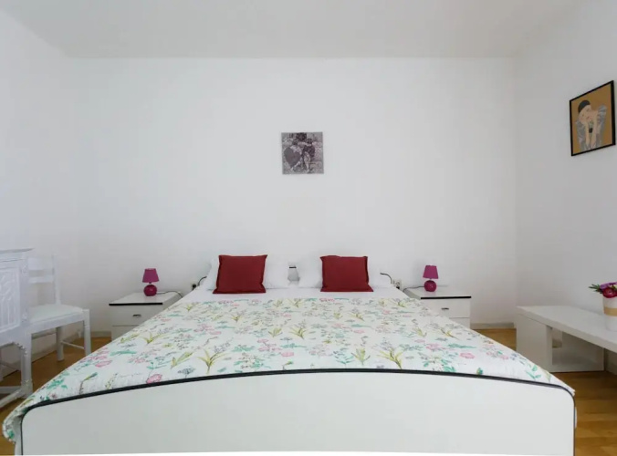 Charming and Tranquil Krk Center Apartment