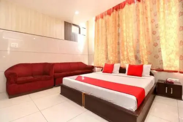 Leo by OYO Rooms