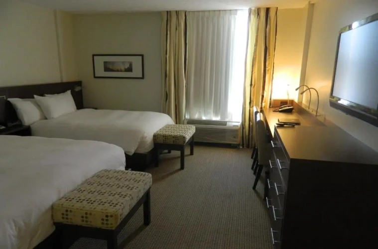 Standard Double room with street view