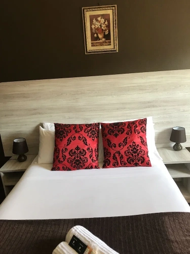 1 Bedroom Economy Double room