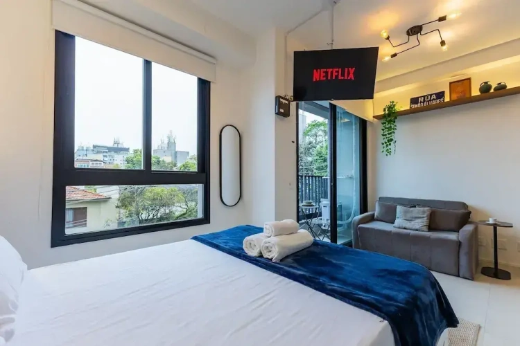 Apartment with balcony