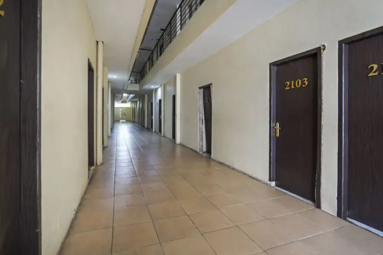 OYO 91035 De Ritz Residence