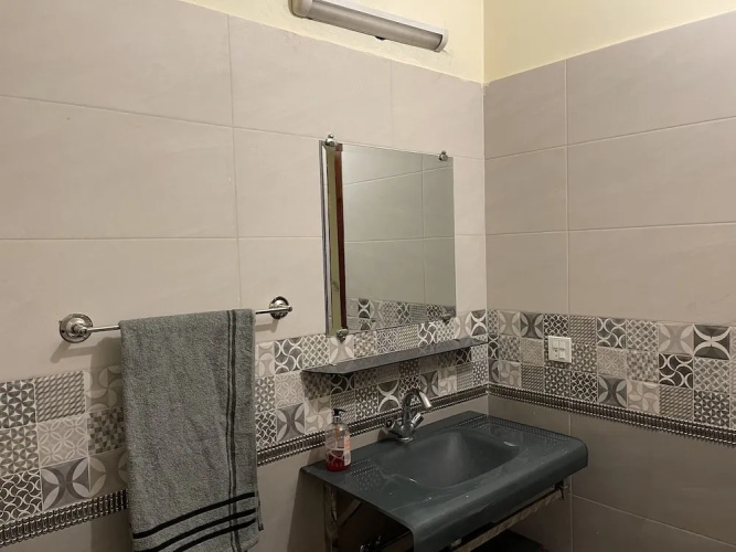 1 Bed House - Sleeps 2 - Pets - Parking - Wifi