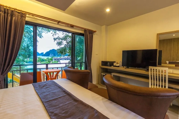Deluxe room with sea view