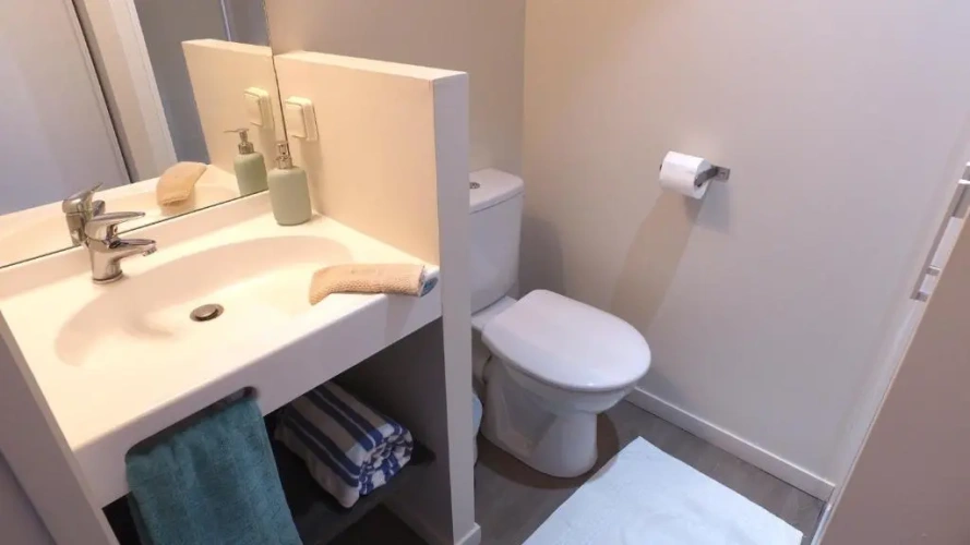 2 Bedrooms Apartment