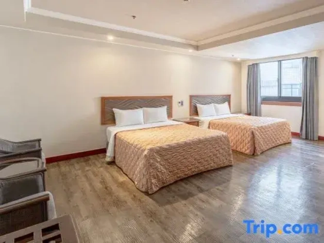 Deluxe Quadruple room