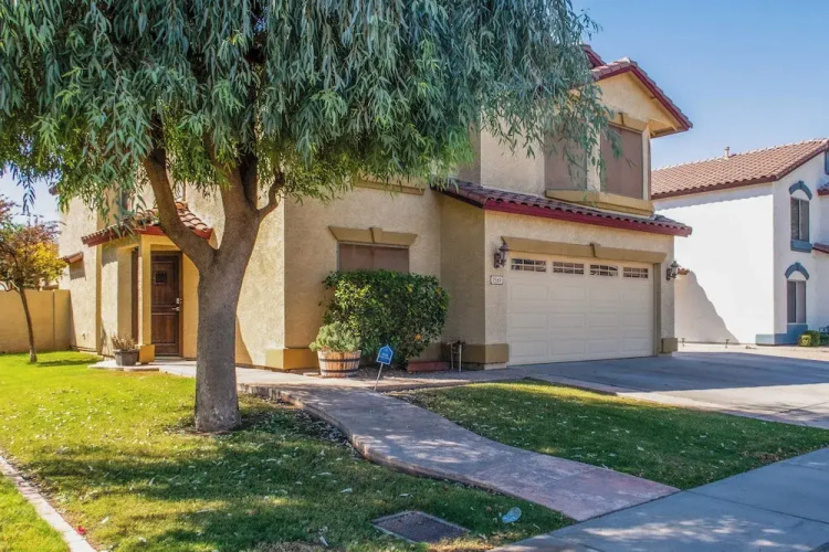 Spacious, Fully Equipped 5BR Home w/ Pool