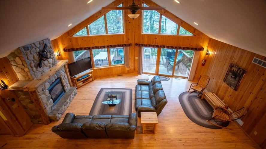 4 Bedrooms Deluxe room with lake view