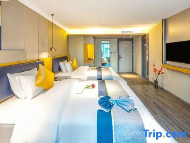 Quadruple Suite