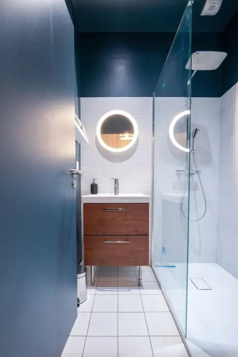 Urban Calm - Bright & Modern Stay