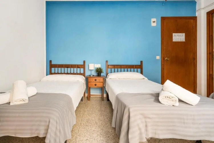 Standard Triple room with balcony