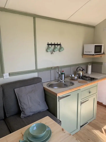 Hillcrest Hut