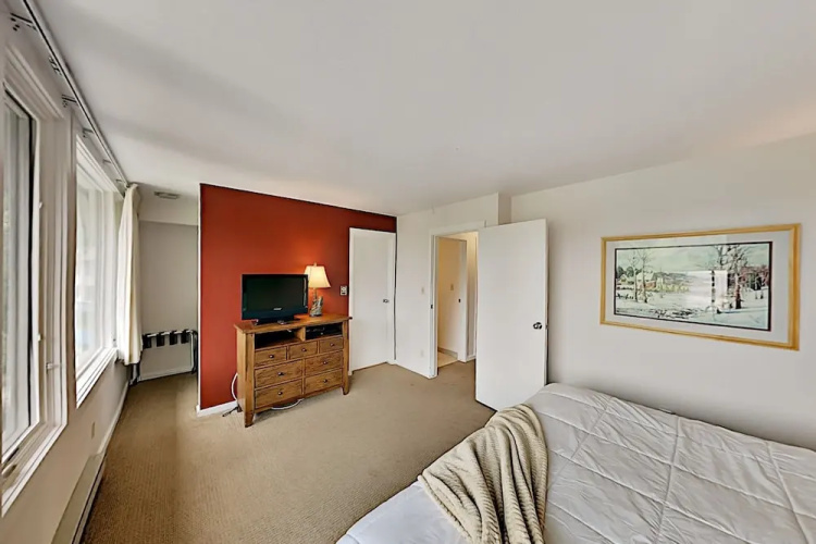 175ac152 2 Bedroom Condo