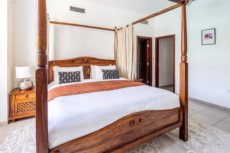 Spectacular 2BR in Upscale Burj Khalifa District