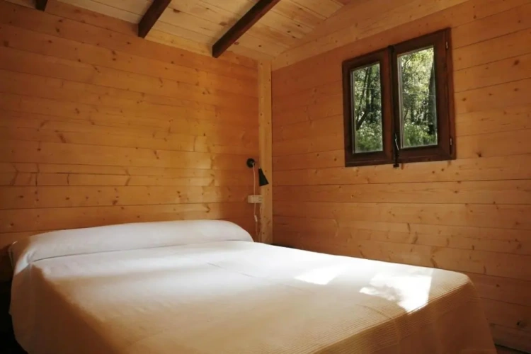 2 Bedrooms Bungalow