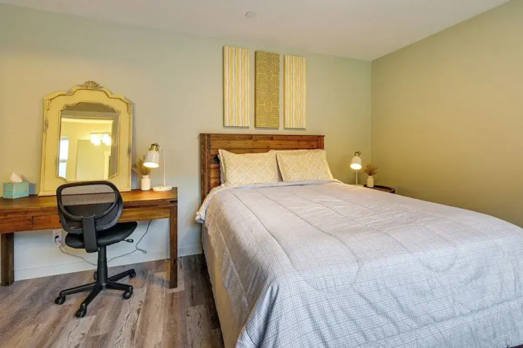 Modern Seatac Gem w/ Fireplace & Smart Tvs!