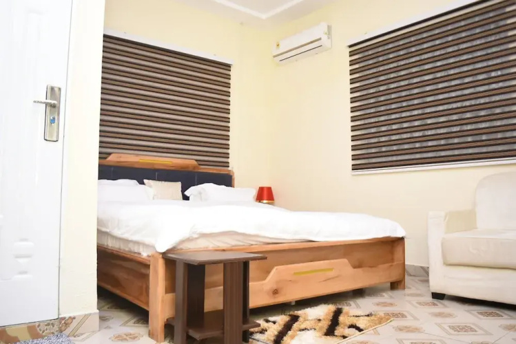 Senalli Hotel