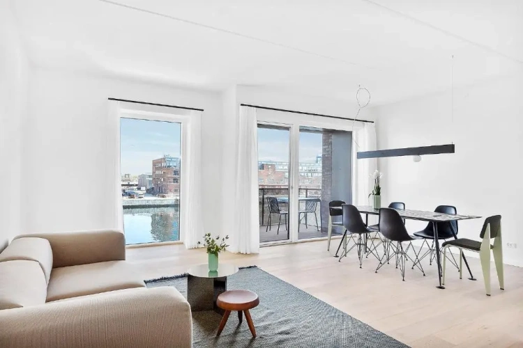 1 Bedroom Apartment with sea view