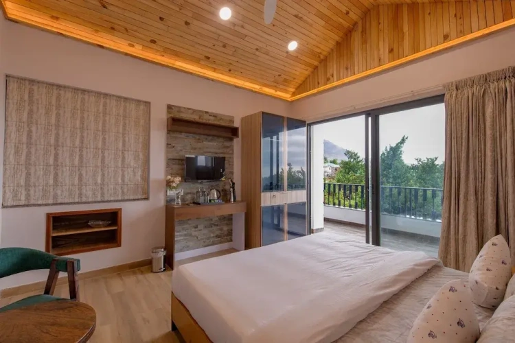 Superior room