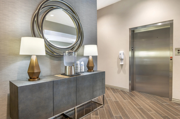 Best Western Plus Parkside Inn & Suites