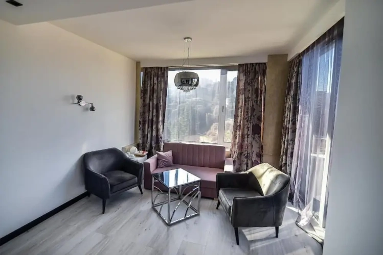 Apartment with balcony and with mountain view