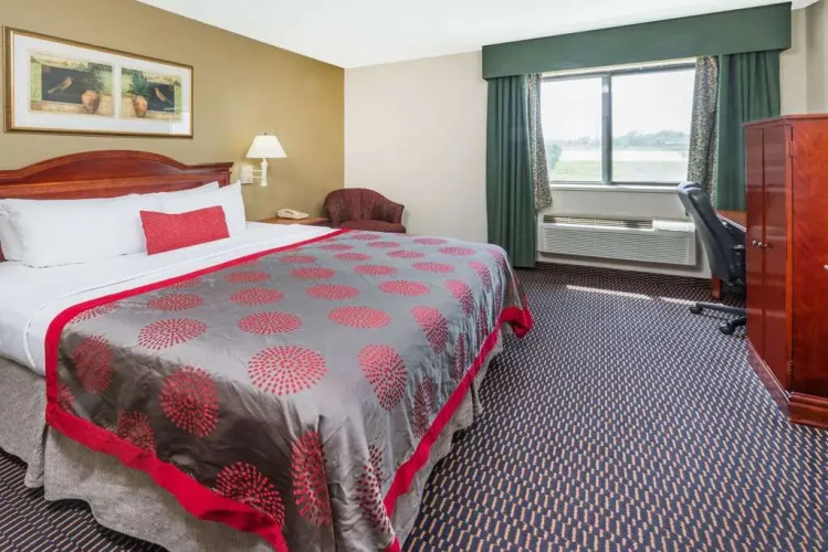 Ramada Columbia