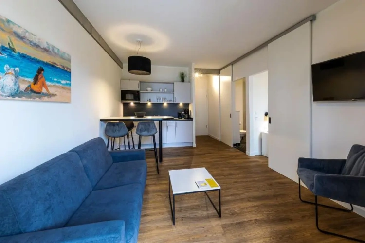 1 Bedroom Apartment