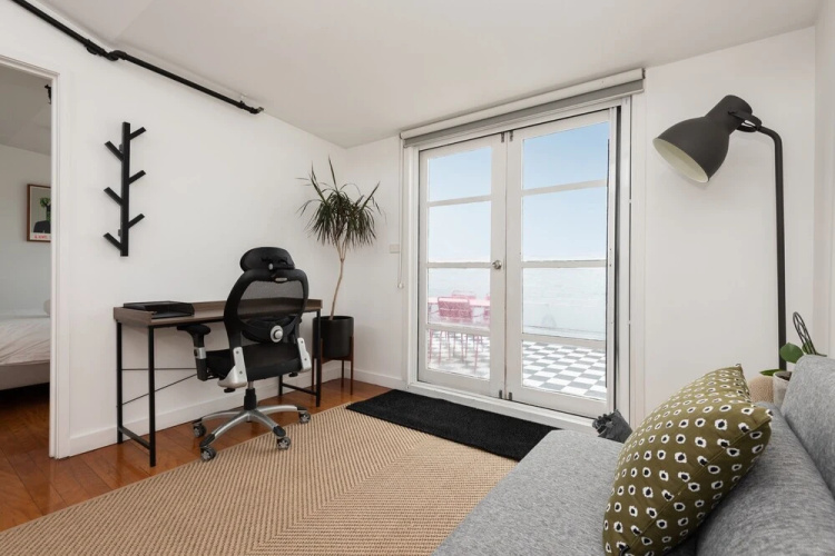 StayCentral - Fitzroy Converted Warehouse Penthouse