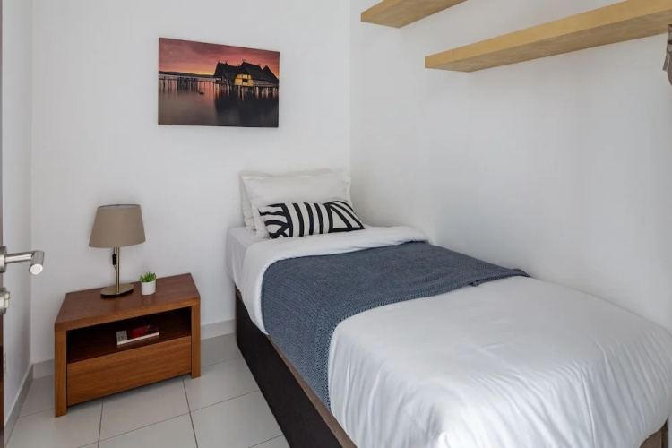 Modern + Bright 2BR With Dubai Marina Views!