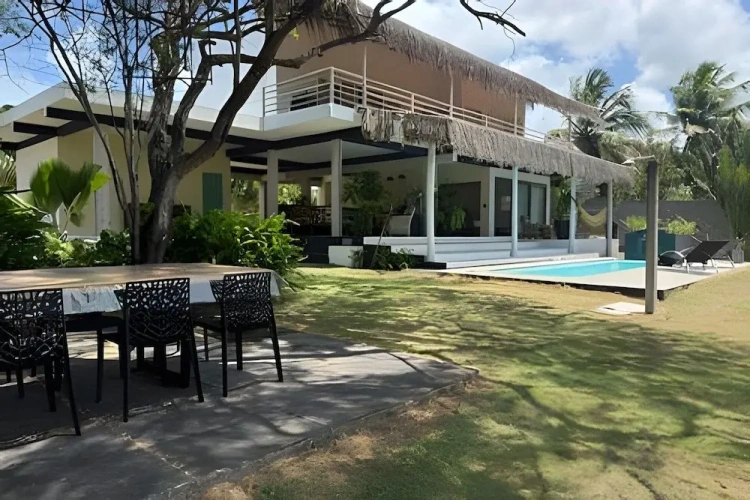 3 Bedrooms Cottage with balcony