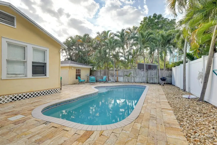 Pool Access & Patio: Modern Fort Lauderdale Home