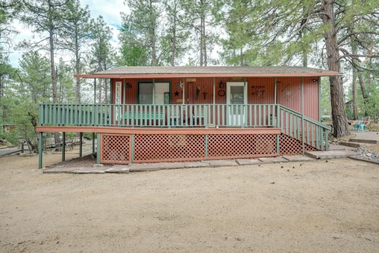 2 Bedrooms Cottage