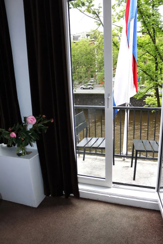 Hotel Iris