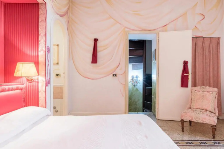 Piazza Colonna Apartment - Charme Homes
