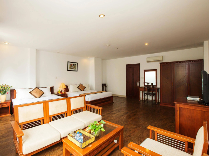 Golf Hotel