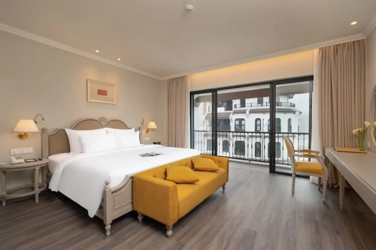 Deluxe Double room with balcony