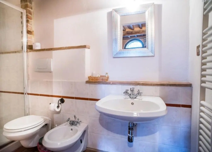 3 Bedrooms Apartment