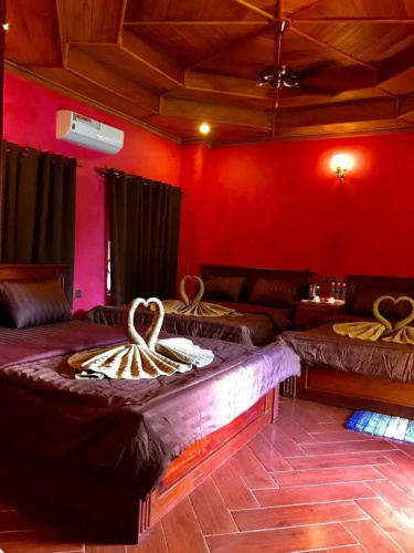 Gibbon Lodge