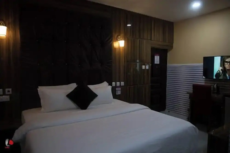Castle Majestic Hotel