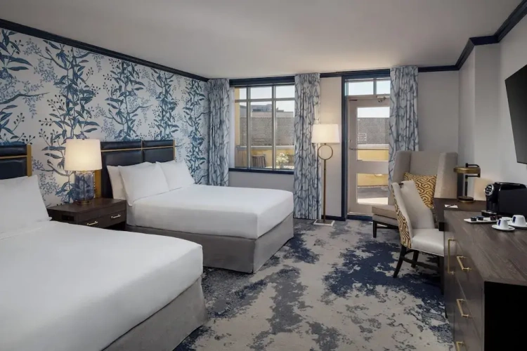 Standard Quadruple room with balcony